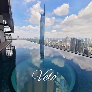 Infinity Pool Bukit Bintang Lalaport Bbcc , Kuala Lumpur Malaysia